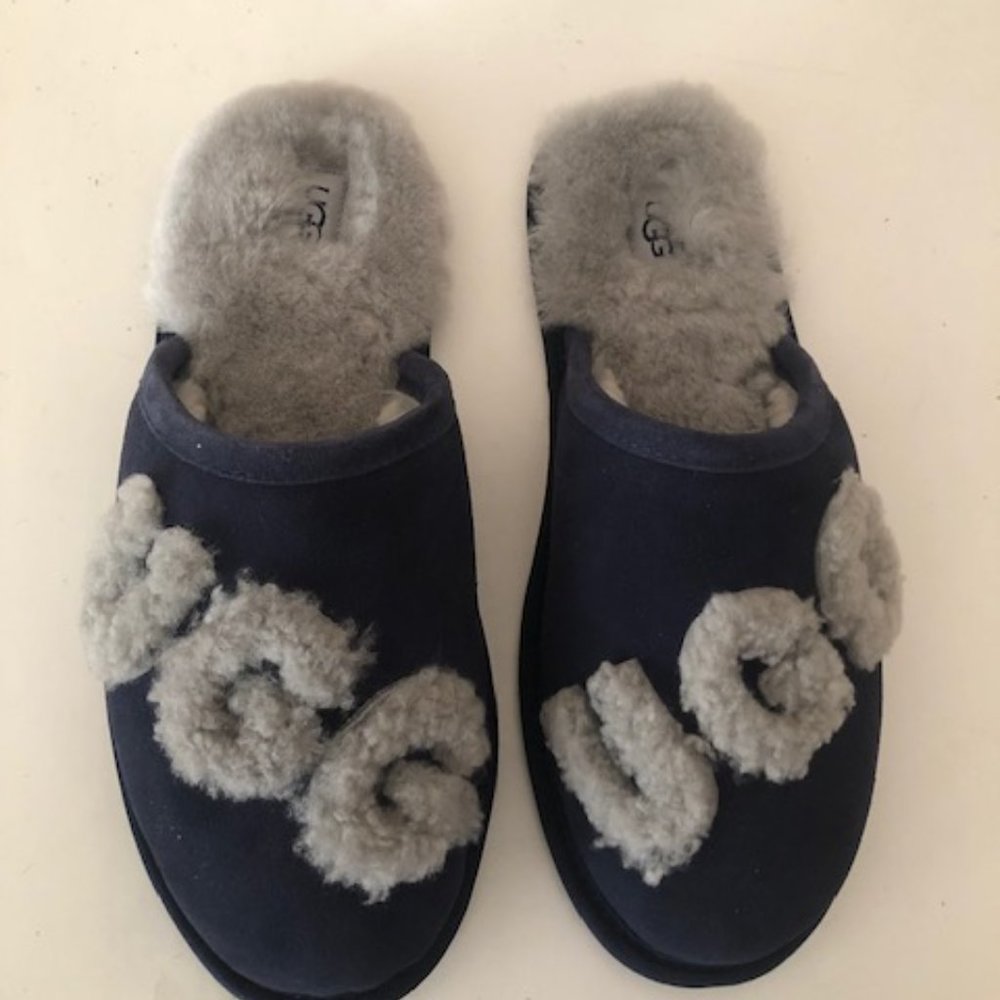 UGG Logo Scuff sheepskin slipper. 3D. Size: 11 - Picture 6 of 11